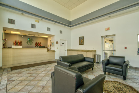 Welcome to Clearwater Hotel - Lobby